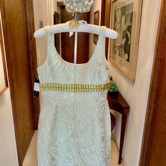 Carmen Marc Valvo from Saks Fifth Outlet. - Picture 3 of 7